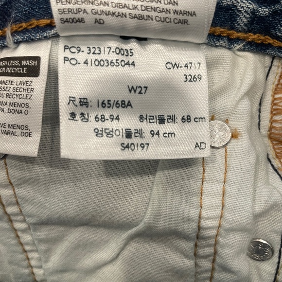 Levi’s 501 cutoff denim shorts - Picture 4 of 4